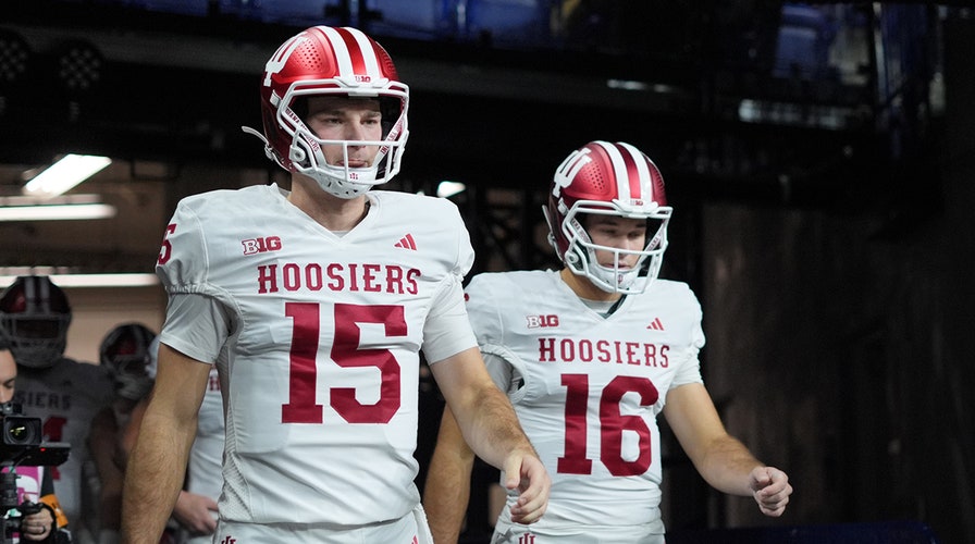 'Greatest turnaround in college football history' 👀 Urban Meyer on Indiana winning B10 Championship