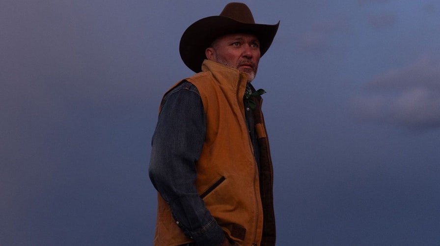 Steve McBee Sr. shares how he came into contact with Todd Chrisley and his family