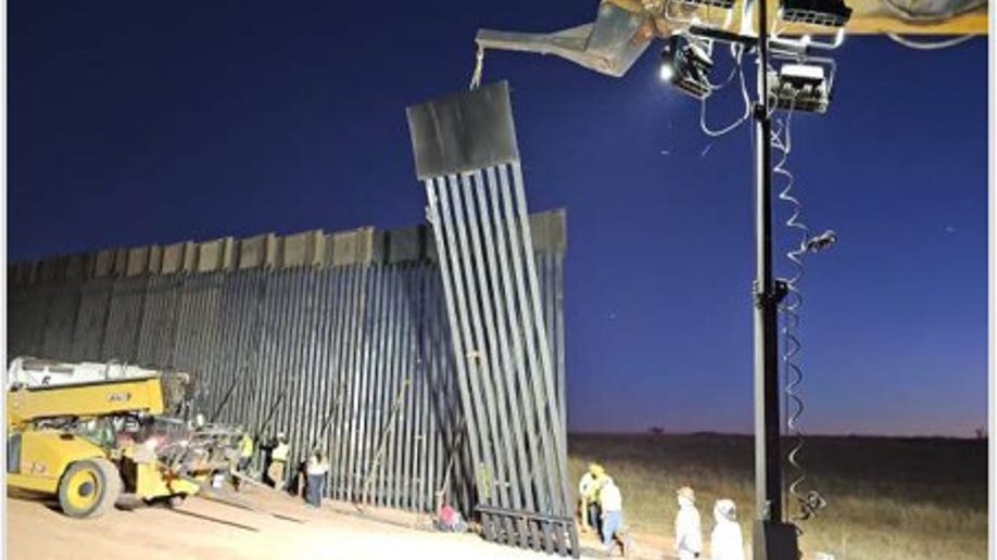 Tucson, Arizona, border wall construction