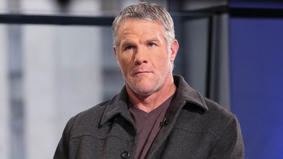 NFL legend Brett Favre shares update on tough battle with Parkinson's disease