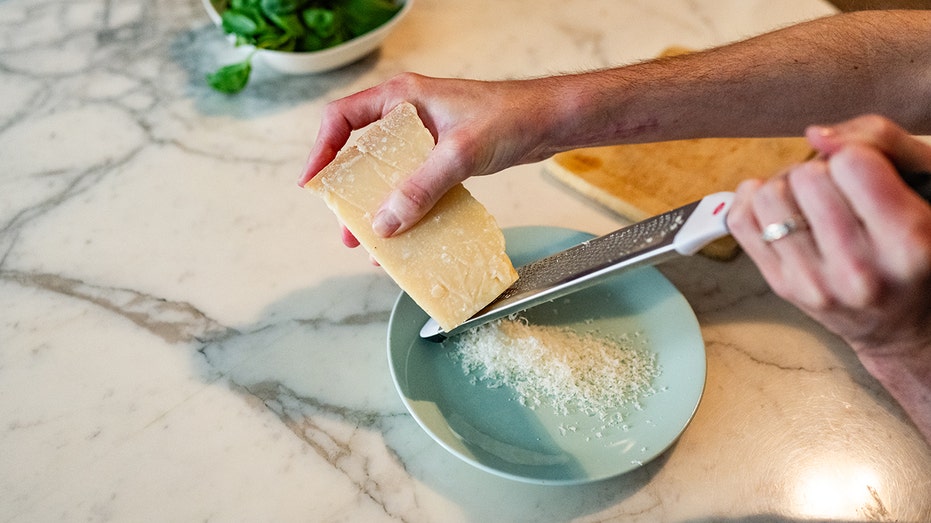 Protein-packed cheese trend has fitness fans ditching bars, but experts say it's best to go easy