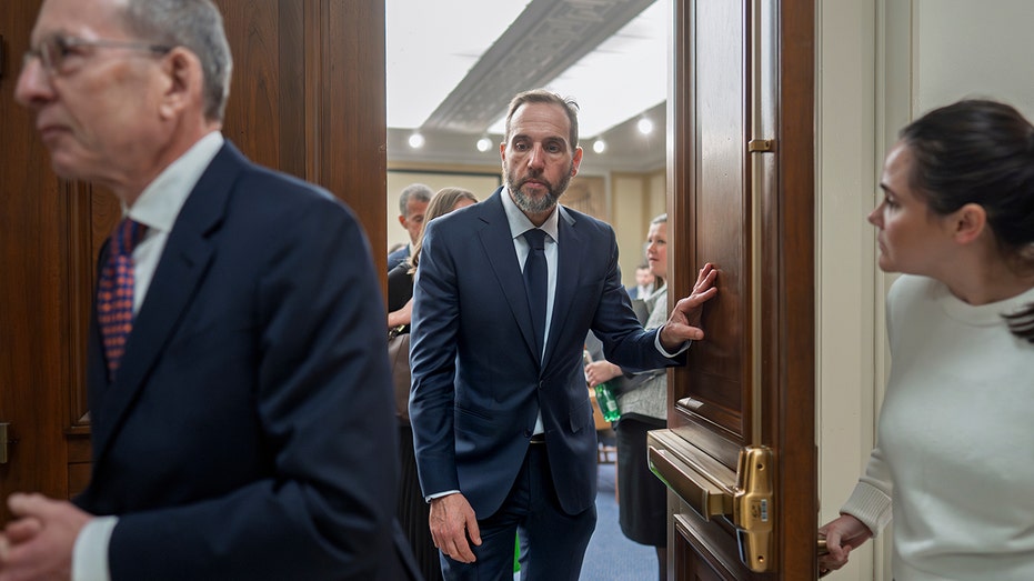 SMITH'S SHOCKING CONGRESSIONAL SPYING REVEALED!