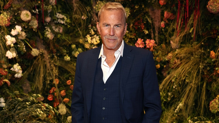 Kevin Costner says first big Christmas purchase left hardworking father in tears