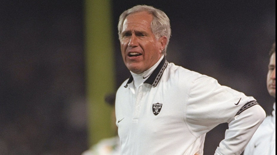 Mike White, who coached Raiders and multiple college programs, dead at 89