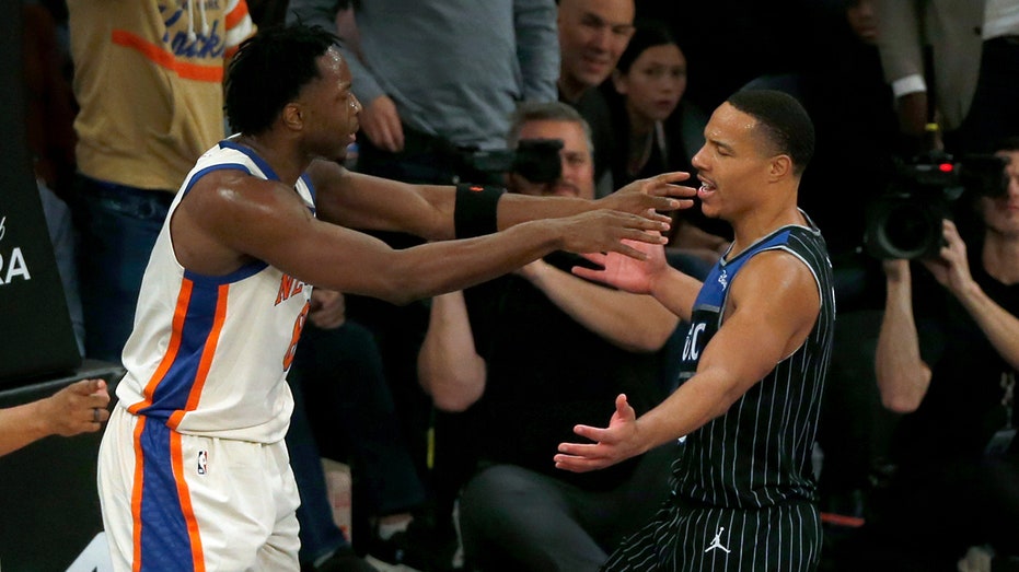 Magic’s Desmond Bane launches ball a Knicks’ OG Anunoby in bizarre moment
