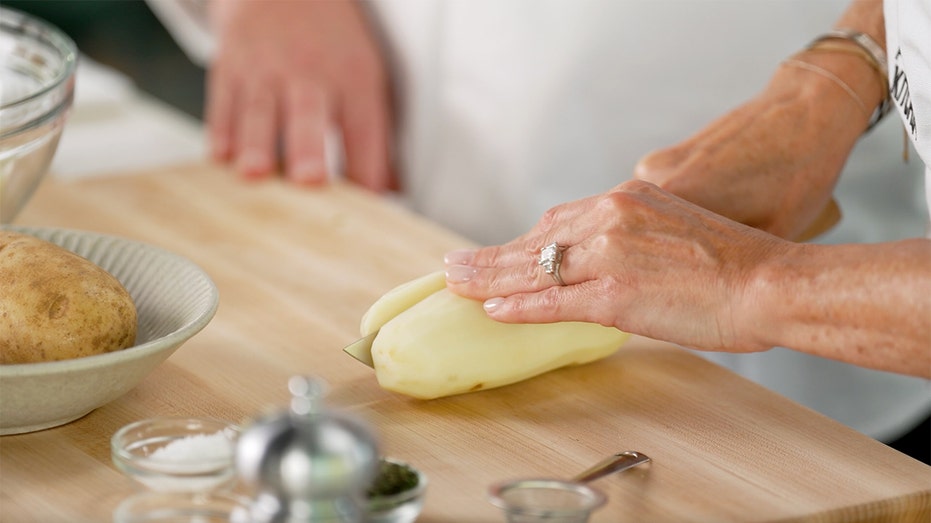 Chef on 'American Kitchen' shares common spice that turns ordinary potatoes into Mediterranean delight