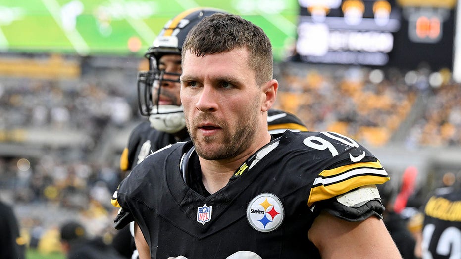 Steelers star TJ Watt undergoes surgery for partially collapsed lung after procedure goes wrong, brother says