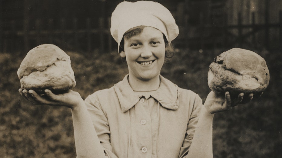 Americans turned Christmas dinner into patriotic duty during WWI with wartime recipes