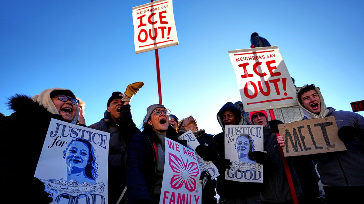 DSA Encourages Minnesota Workers To Use Sick Time For ICE Protests Anti Ice Protest Minneapolis 