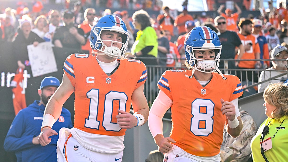 Bo Nix and Jarrett Stidham