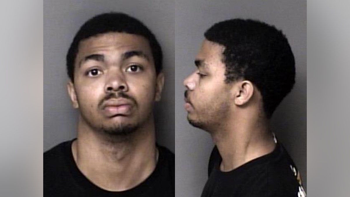 Foto policial de Christian Sturdivant