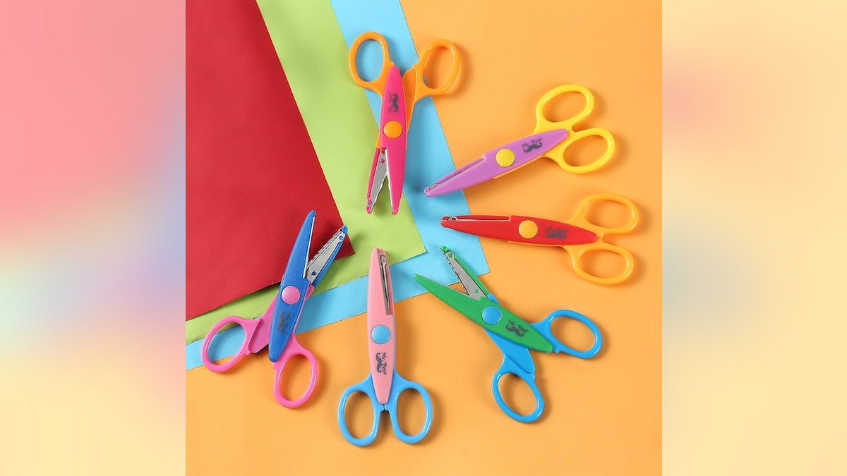 Add some flair to your creation with these scissors.