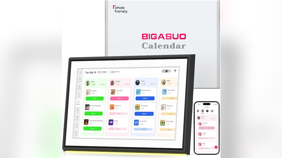 Keep busy schedules in sync with this calendar hub.