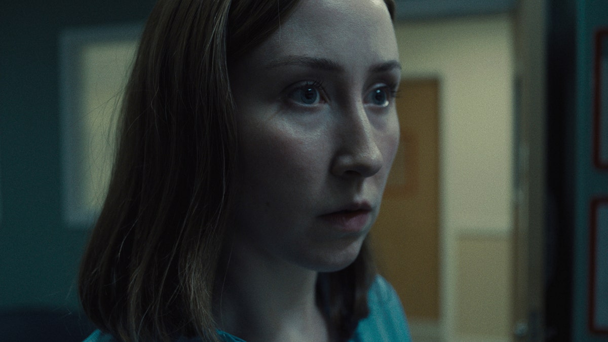 Erin Foster dentro "Adolescenza"