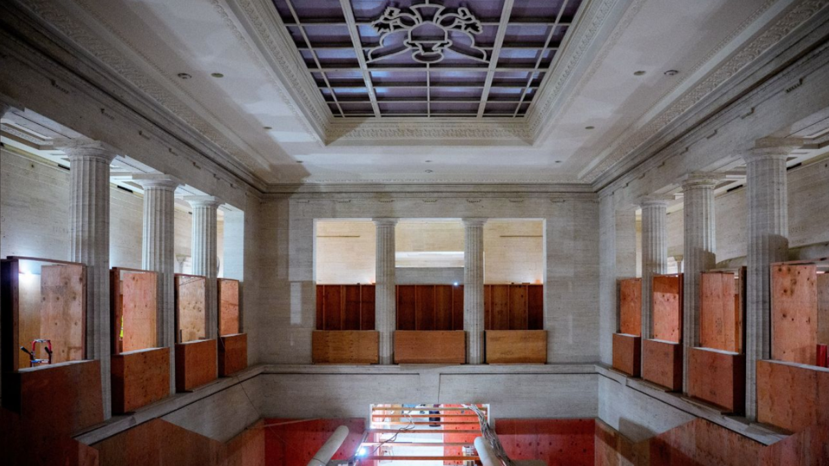 L'atrio dell'edificio della Federal Reserve in costruzione.