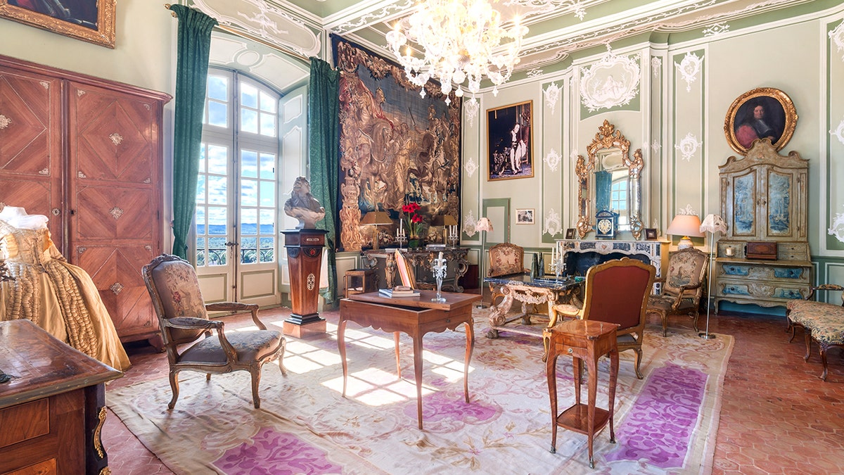 French castle with 100 rooms lists for $17.7M, packs nearly 1,000