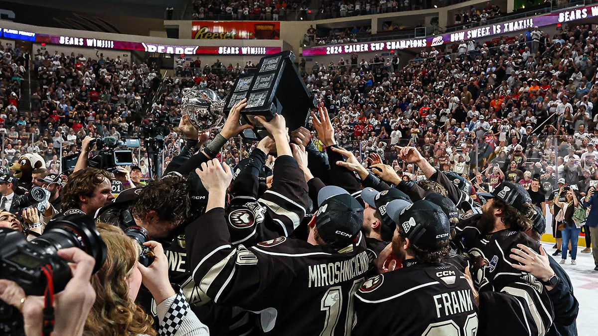 Hershey Bears hoist the Calder Cup