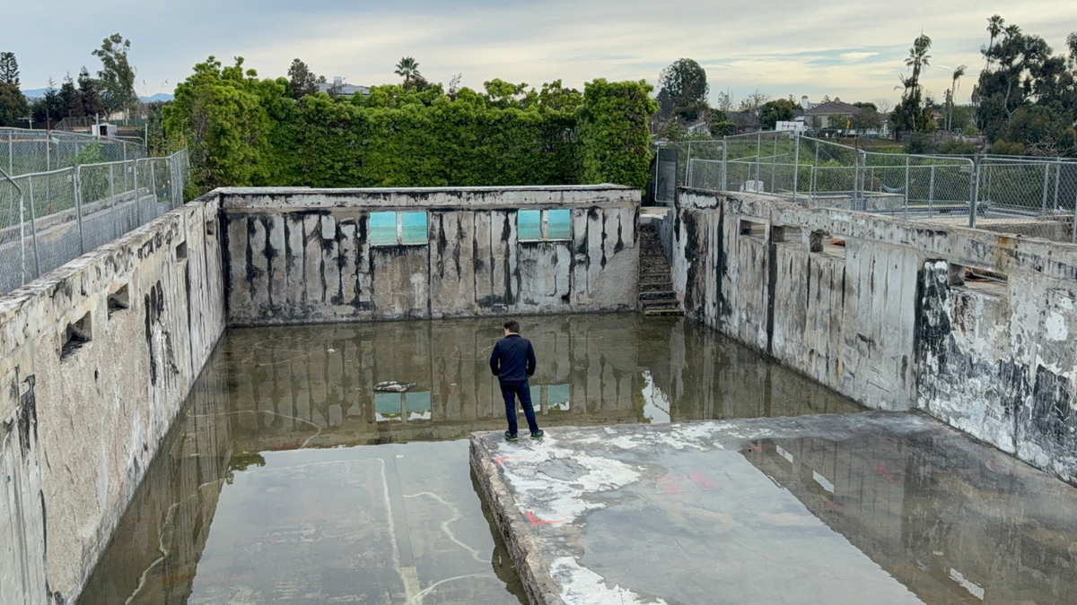 palisades fire victim at home site