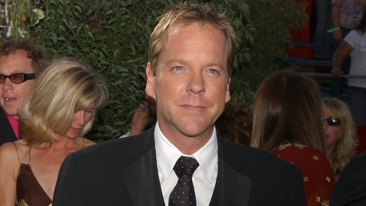 Kiefer Sutherland at the Emmy Awards in 2004.