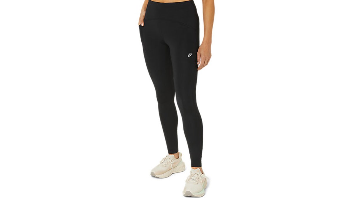 Stay visible and comfortable with these high-waisted leggings.