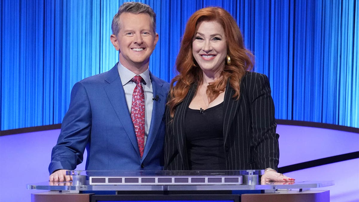 Lisa Walter y Ken Jennings en «Celebrity Jeopardy»