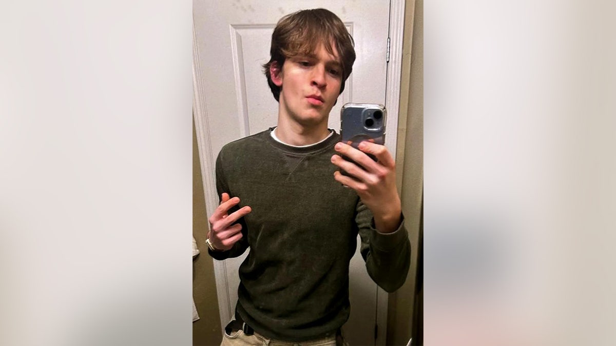 Lucas Mattson en una foto selfie.