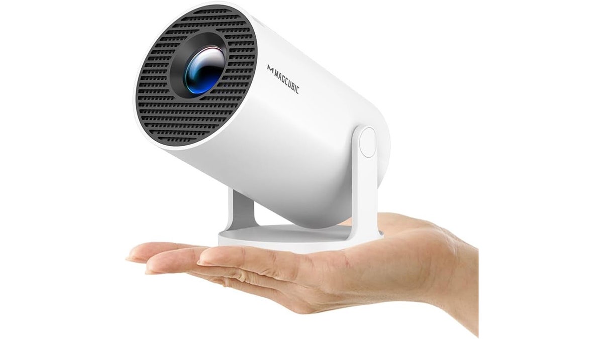 A projector with a clear picture, even for projecting on larger screens.
