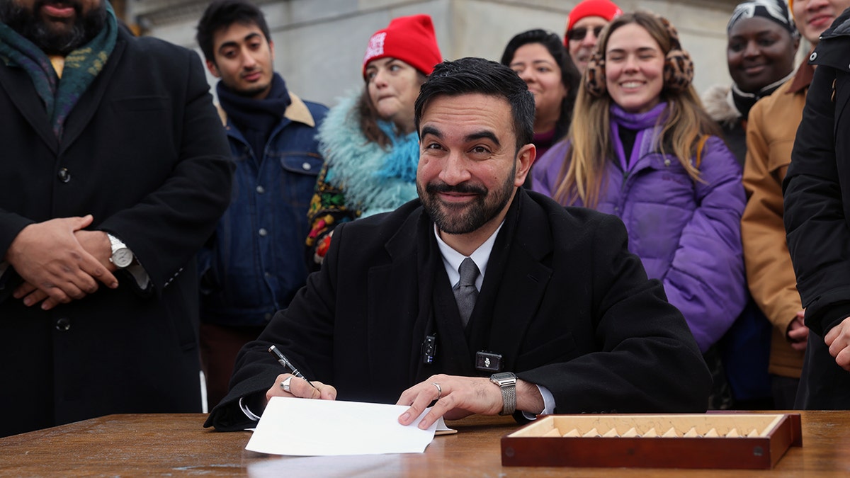 Mayor Mamdani signs Executive Order