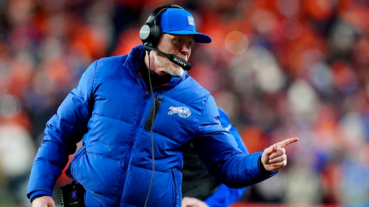 Sean McDermott coaches against the Broncos