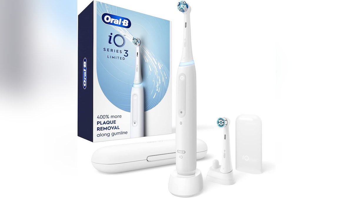Get healthier gums and teeth with the help of this toothbrush.