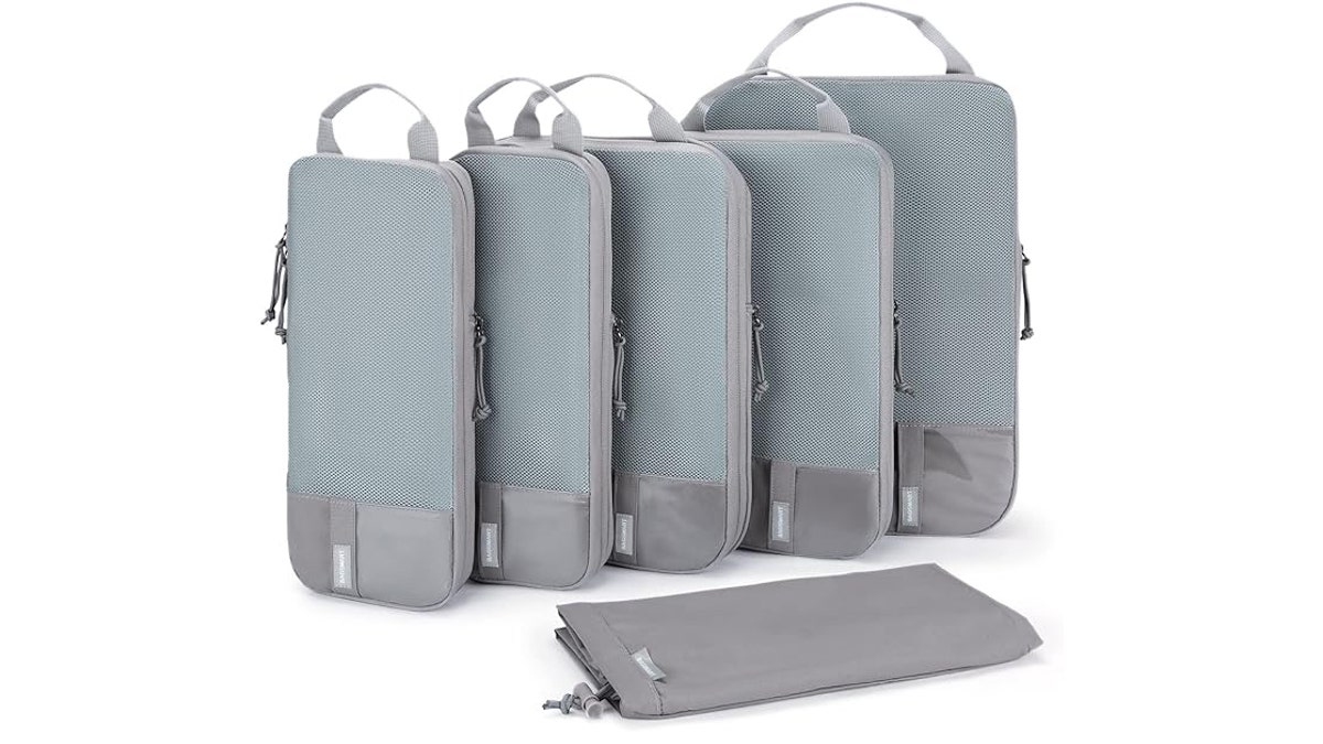 Pack without the bulk with these compression cubes.