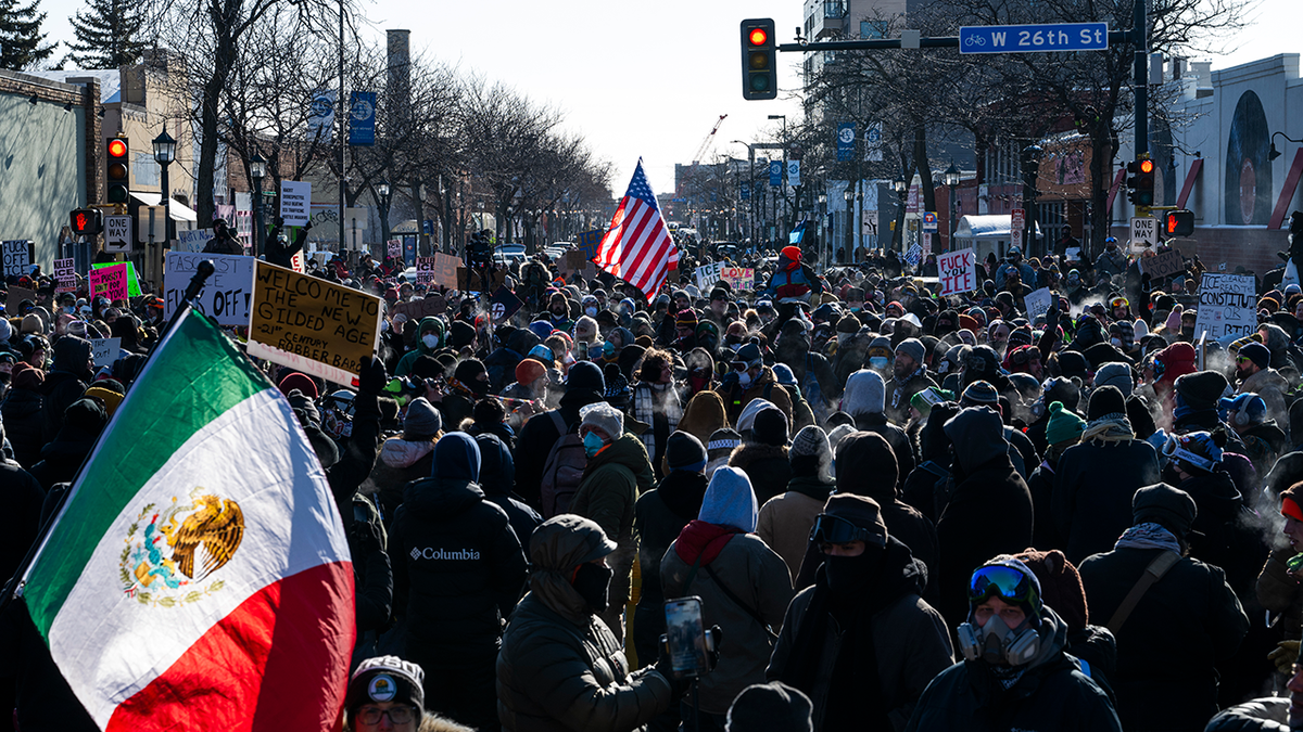 Manifestantes en Minneapolis
