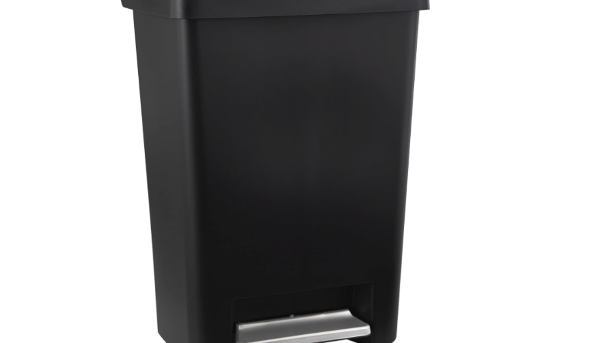 This Rubbermaid is simple and reliable.