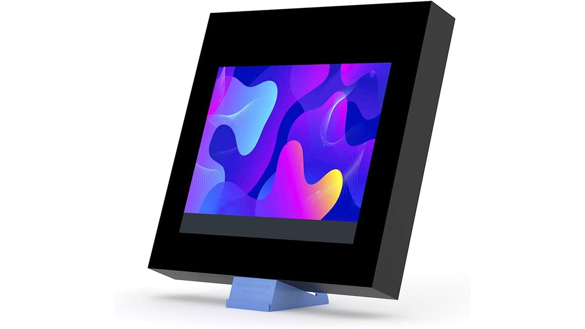 Prop up your puzzle box and posters for easy reference with this stand.