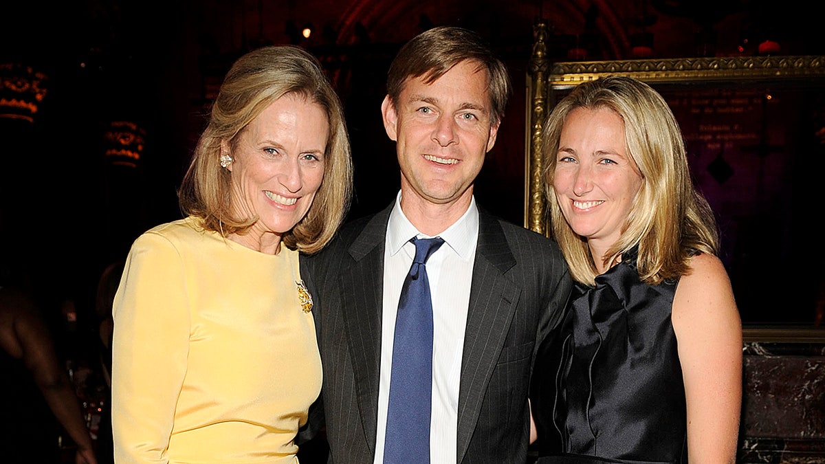 Susan Burden, Henry Davis, Belle Burden