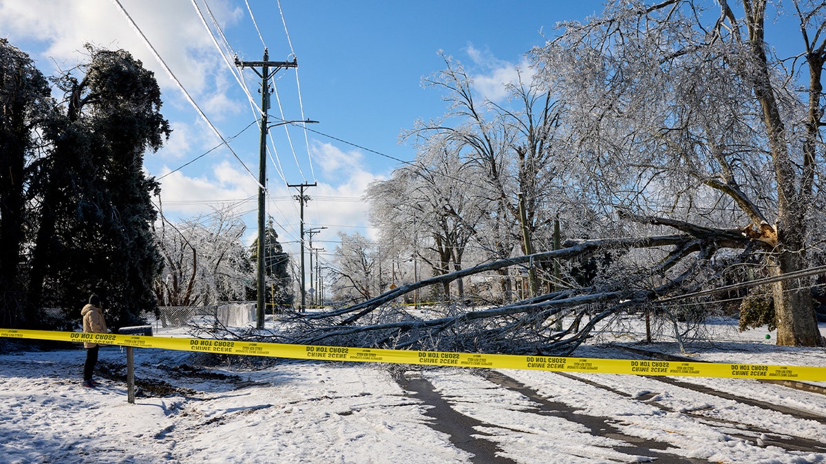 Daños causados por la nieve y el hielo en Tennessee