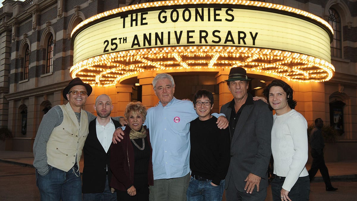 Robert Davi with the cast of the Goonies in 2010