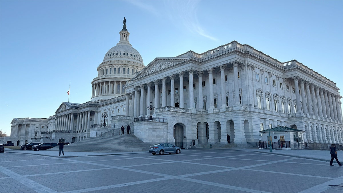 Senate Democrats See Narrow Path To Majority In 2026 Midterm Elections U.s. Capitol Jan. 12 2026 