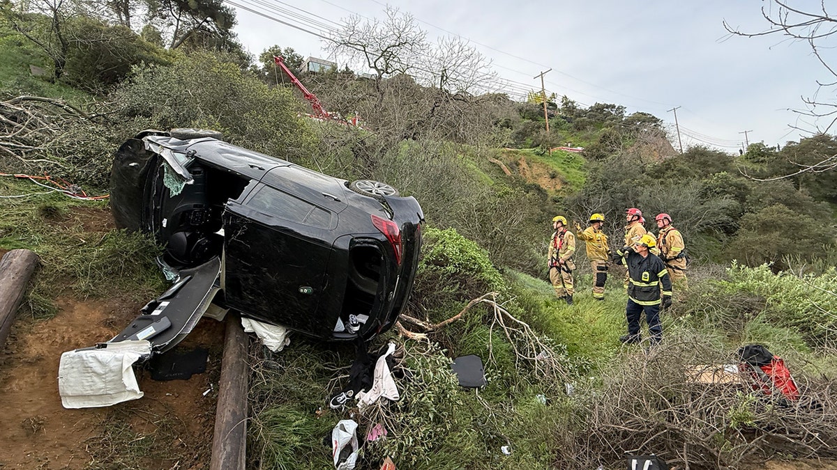 Vehicle that went over a cliff in California
