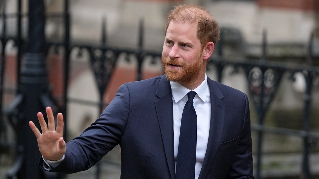 foxnews.com - Janelle Ash - Prince Harry 'reembraced' royal identity to land Hollywood deals, expert claims after Australia trip