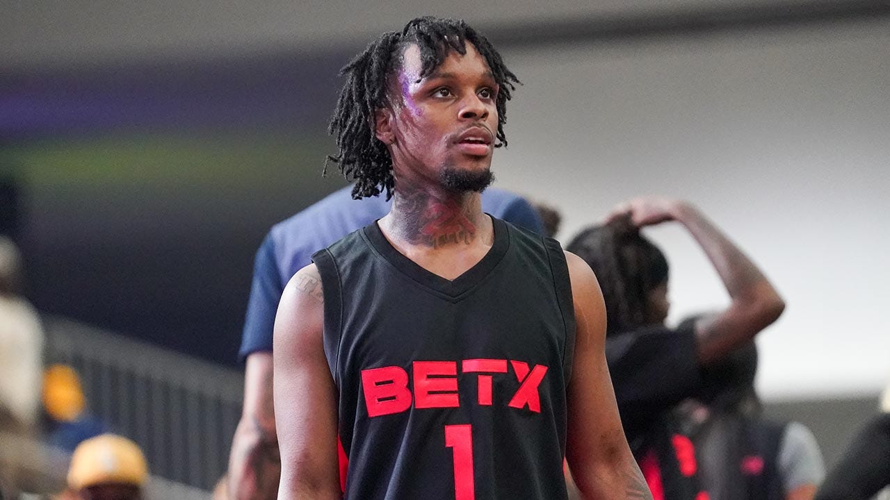 foxnews.com - Chantz Martin - Music star Toosii labels Syracuse coach Fran Brown 'bozo' amid scholarship dispute