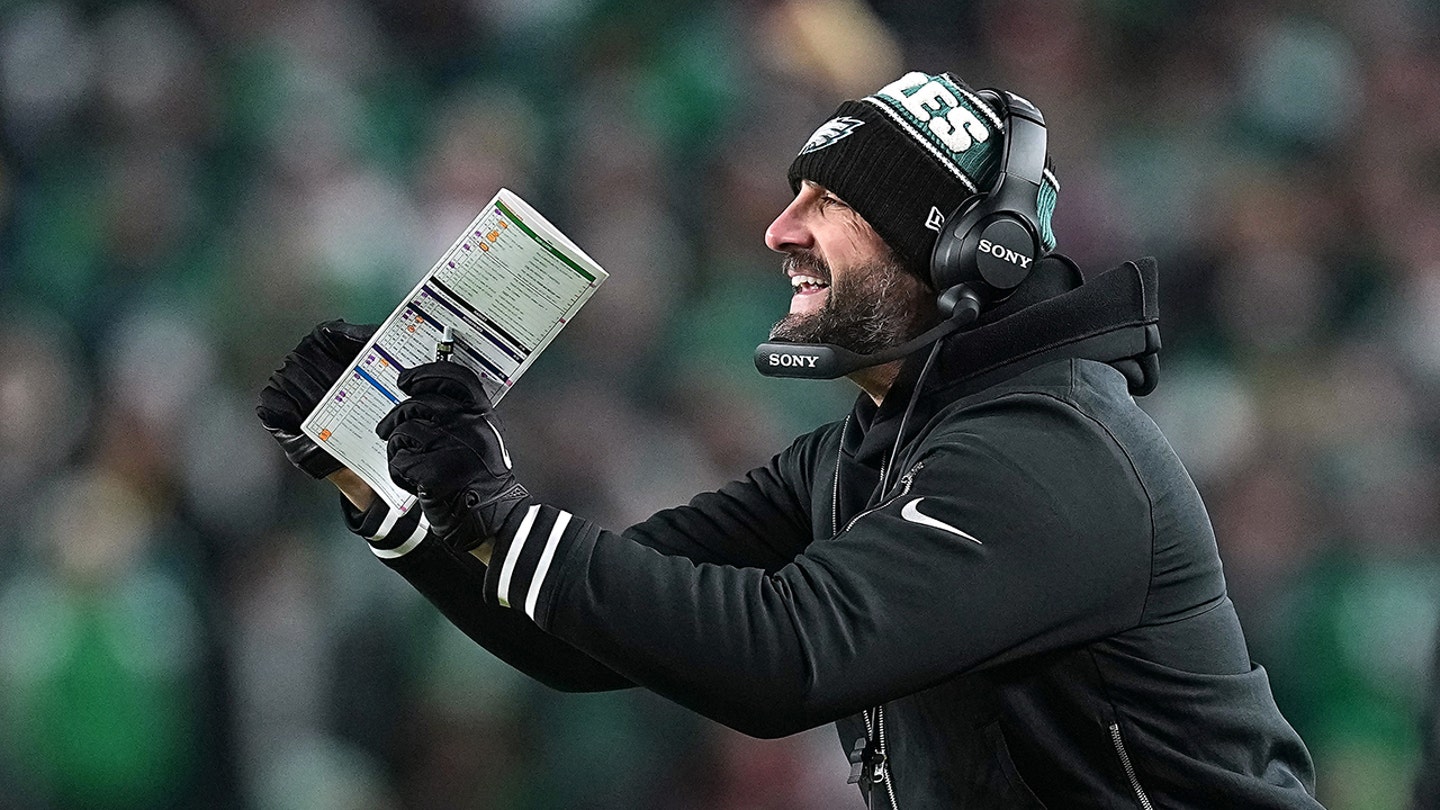 Eagles' Nick Sirianni, AJ Brown scream at each other on sideline during Wild Card Round vs 49ers