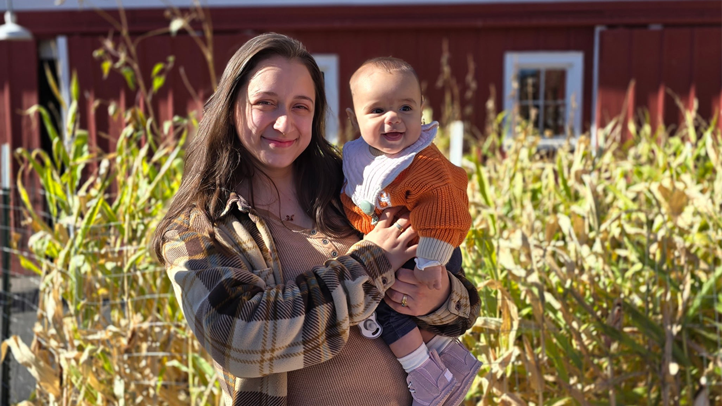 Pregnant woman stabbed 70 times during online meetup