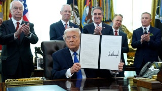 President Trump signs executive order bringing IndyCar race to DC for America250