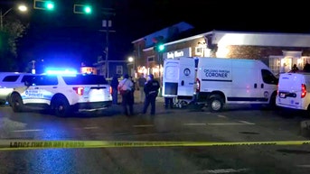 Gunman hunted after fatal shooting at iconic New Orleans eatery wounds visiting women - Fox News