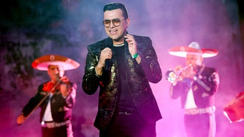 Fatal plane crash claims popular singer and five others en route to performance - Fox News