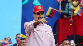 Democratic strategist calls out party for 'oppose first, think later' response to Trump's capture of Maduro