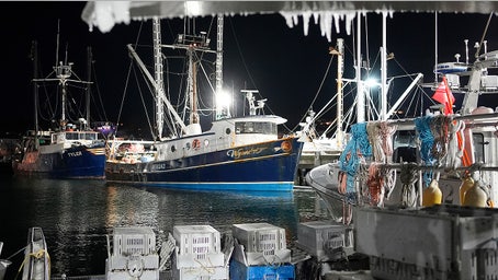 Coast Guard suspends search for survivors after fishing boat sinks off Massachusetts; 1 body recovered