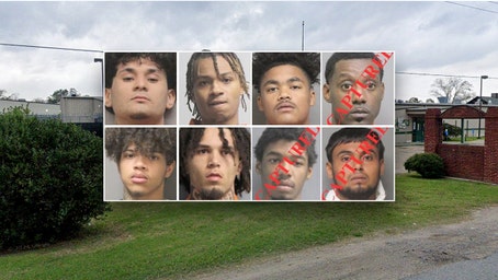 Murder suspects among 8 inmates who escaped Louisiana jail; manhunt launched