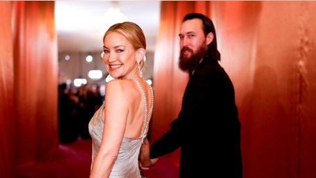 Kate Hudson gives blunt bedroom advice for couples struggling to reconnect in relationships